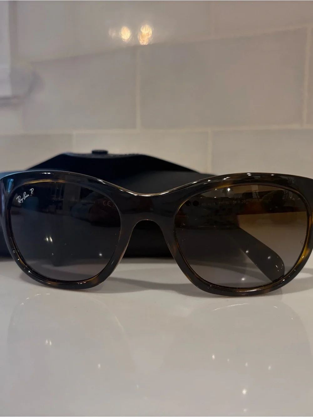 Ray-Ban Men's Tortoiseshell Frame with Brown Gradient Lenses Sunglasses
